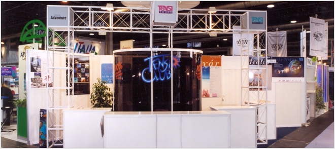 Tensi Tours Installációs Stand